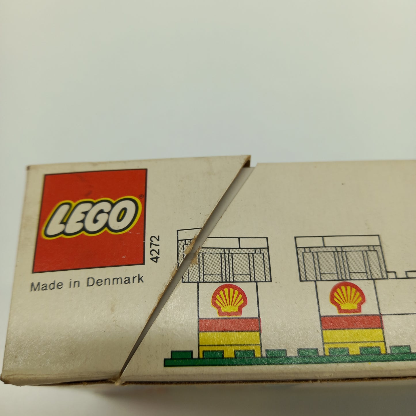 Retro Lego: Shell Station, 690, 1974