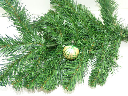 Kerstbal: Oude Kerstbal, Goud, Groen En Wit