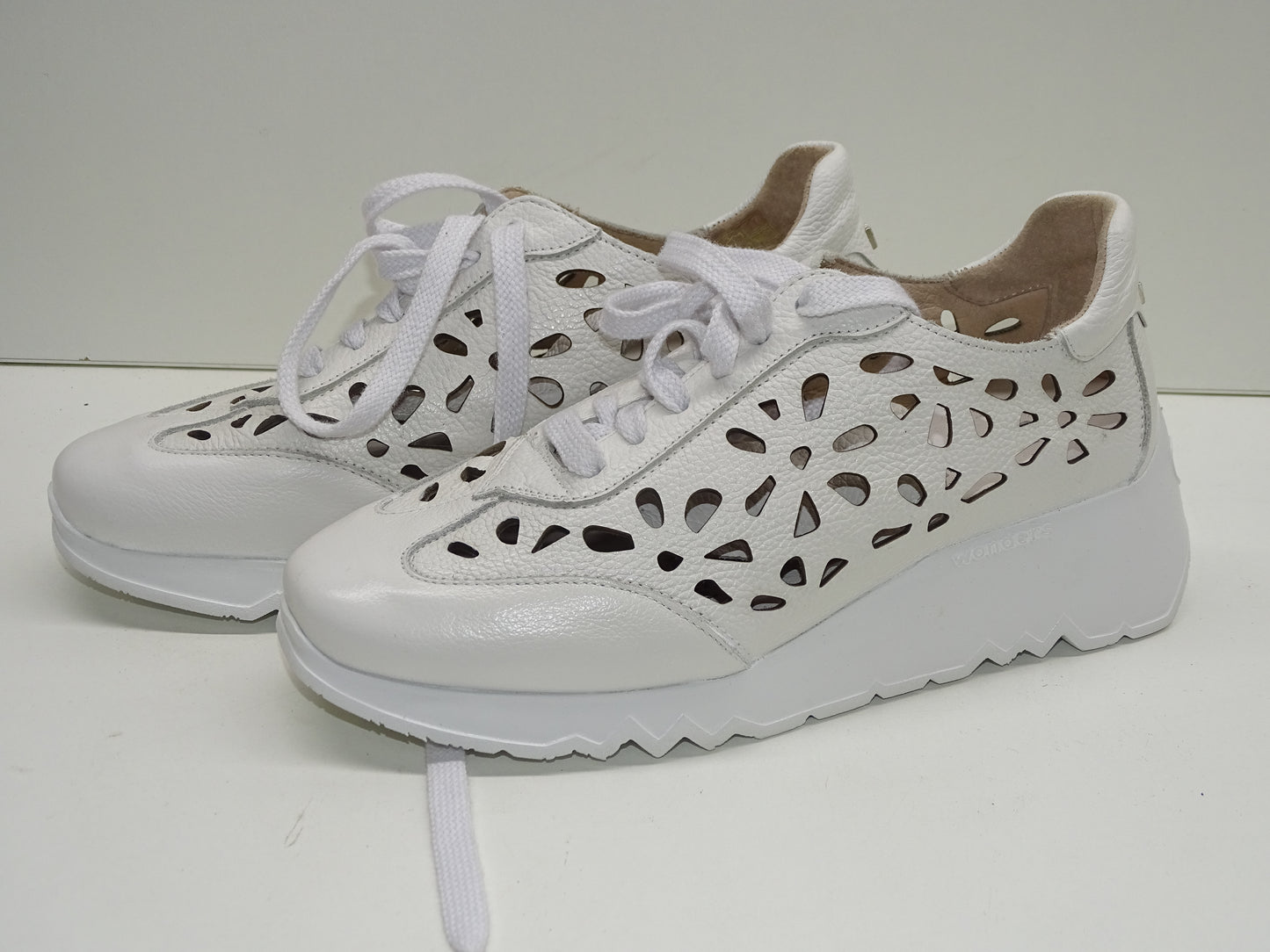 Nieuwe Schoenen / Sneakers: Wonders