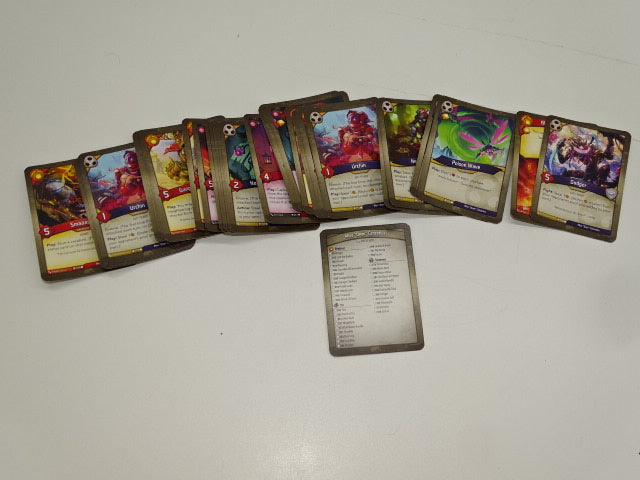 Kaartspel, Keyforge: Miss Onyx Censorius, Key Forge Deck