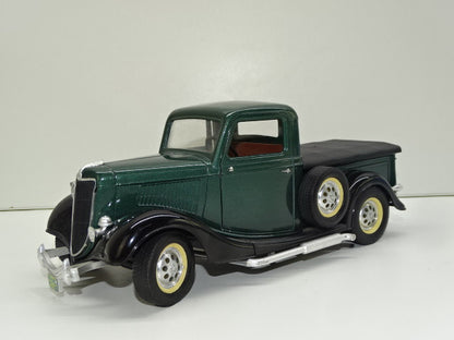 Schaalmodel: Ford V8 1958, Pick Up Truck, Solido