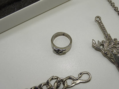 Juwelen Set: Final Fantasy, Halsketting + 2 x Hanger, Armband en Ring