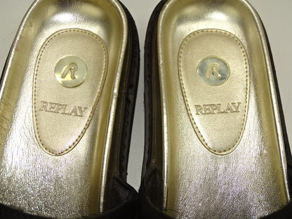 Slippers: Replay