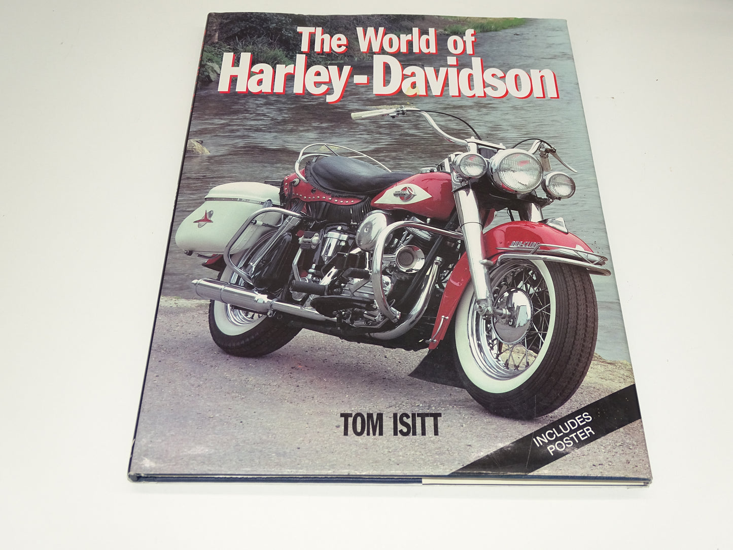 Boek: The World Of Harley Davidson, Tom Isitt, 1992