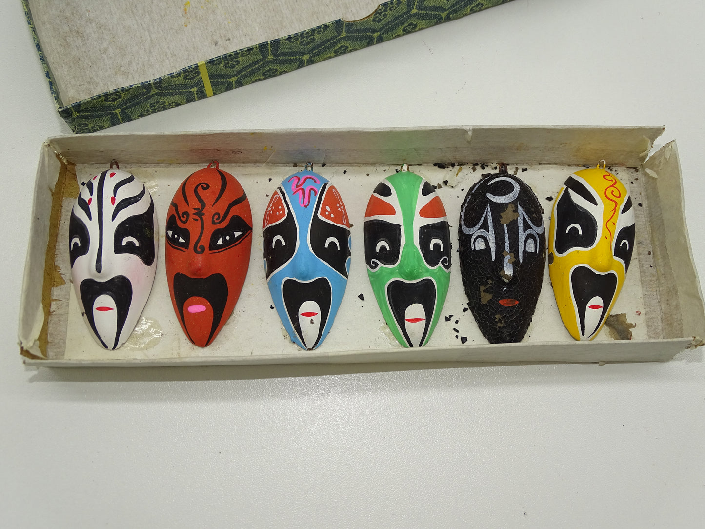 Maskers: 6 Mini Jing Opera Maskers