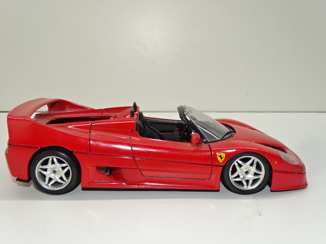 Schaalmodel: Ferrari F50, Bburago