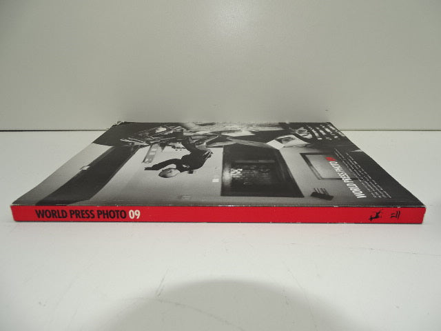 Fotoboek, World Press Photo 09: Lannoo