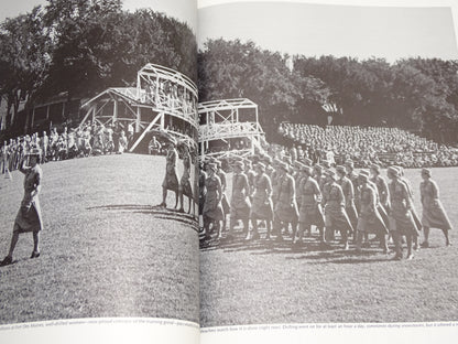 Boek: The Home Front: U.S.A., World War II, 1978