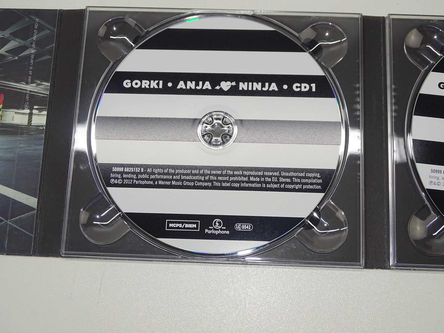 Dubbel CD, Gorki: Anja Loves Ninja, 35 Singles & Een B-Kant, 2012