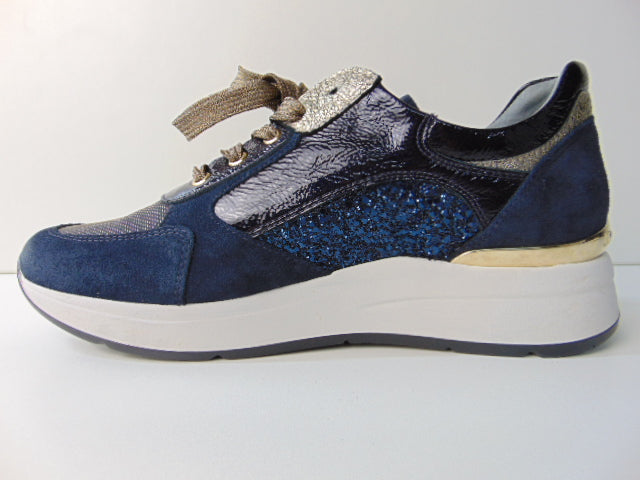 Sneakers: Nero Giardini