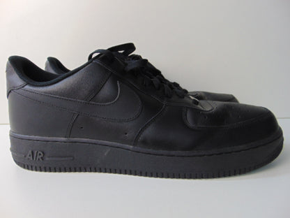 Sneakers + Doos: Nike, Air Force 1