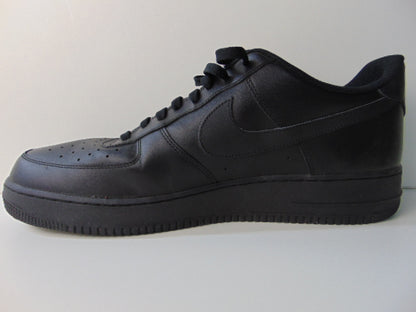 Sneakers + Doos: Nike, Air Force 1