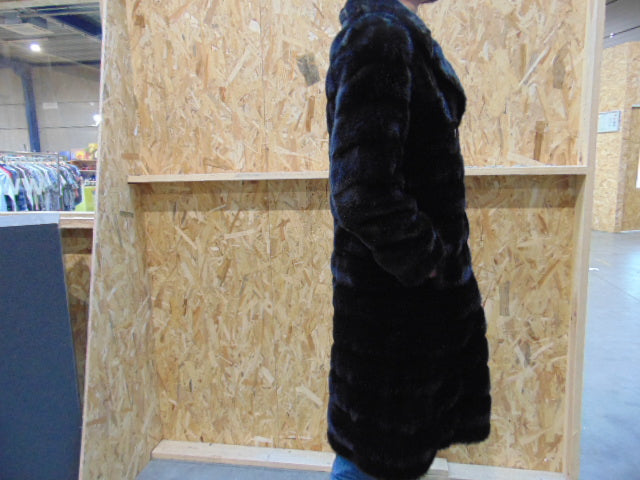 Lange jas: Tissavel, France, zwartbruin