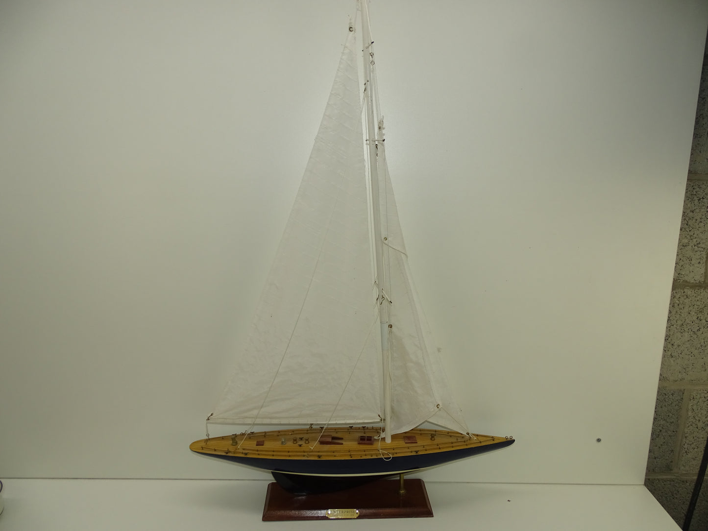 schaalmodel / Yacht: Enterprise, America's Cup 1930