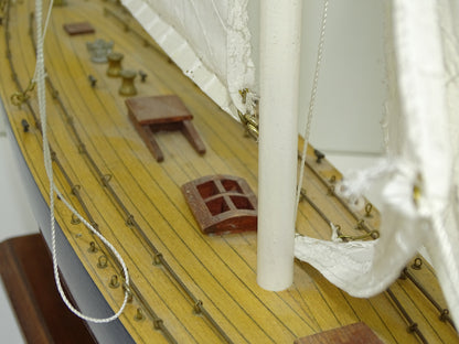 schaalmodel / Yacht: Enterprise, America's Cup 1930