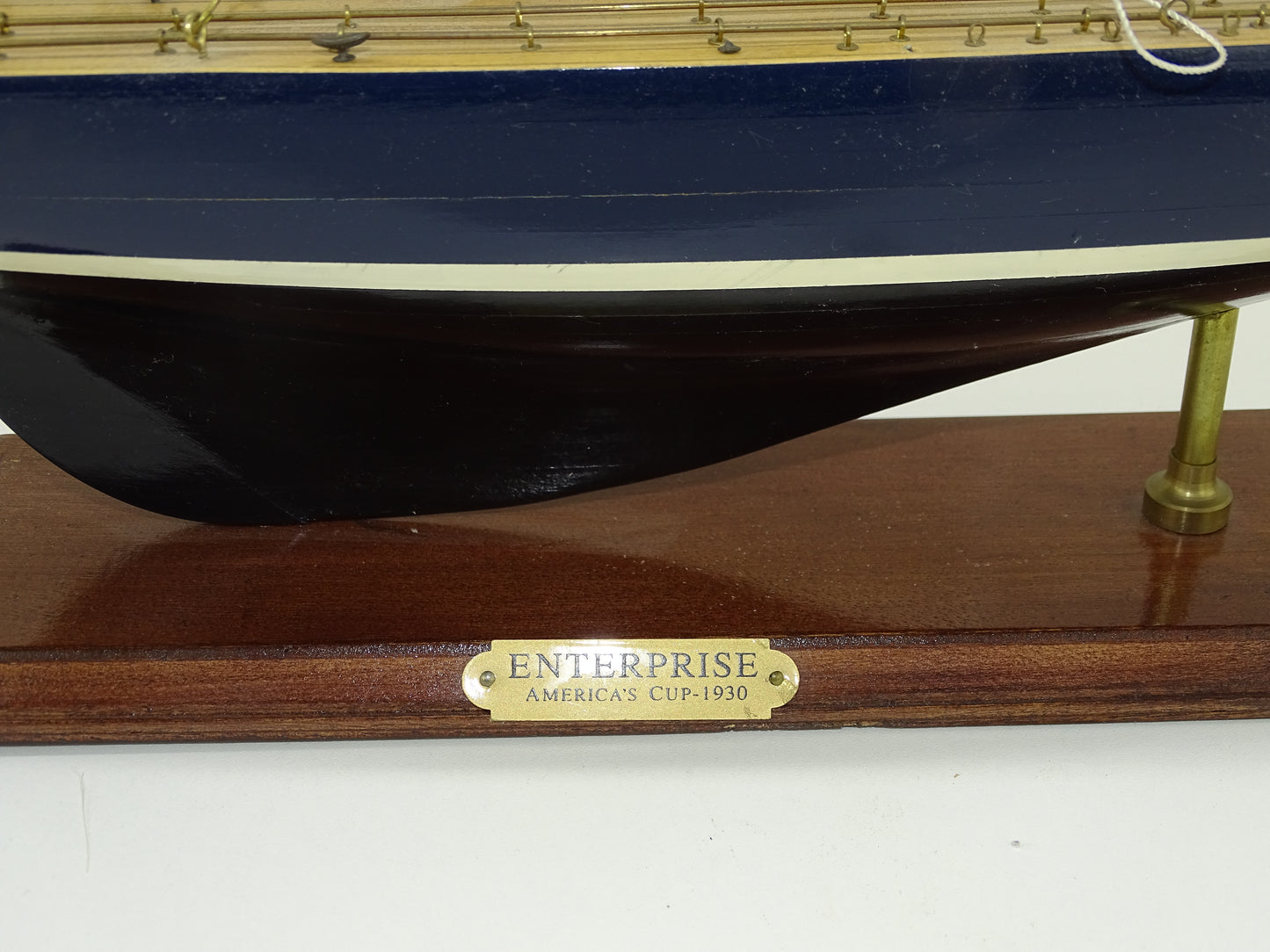 schaalmodel / Yacht: Enterprise, America's Cup 1930