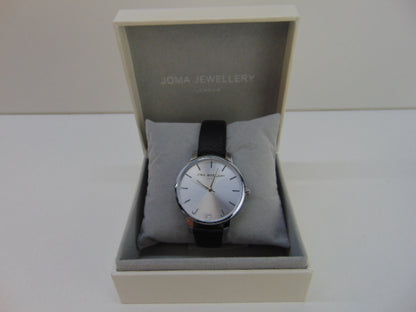 Nieuwe Horloge: Joma Jewellery London, Katie Loxton (zwart/ zilver plaat)