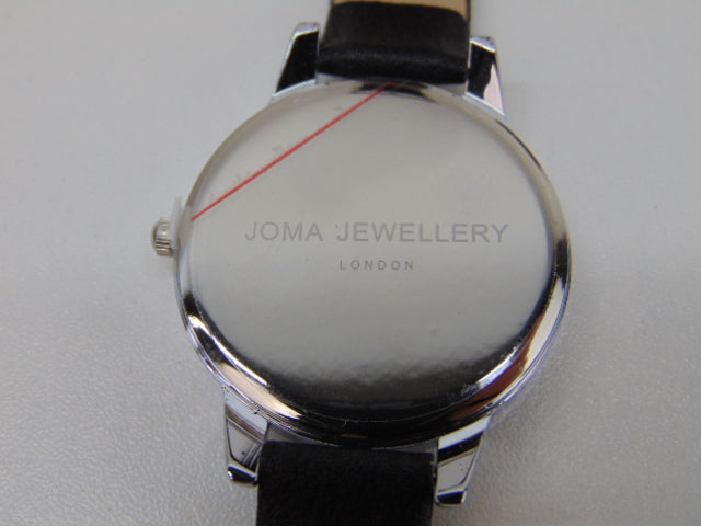 Nieuwe Horloge: Joma Jewellery London, Katie Loxton (zwart/ zilver plaat)