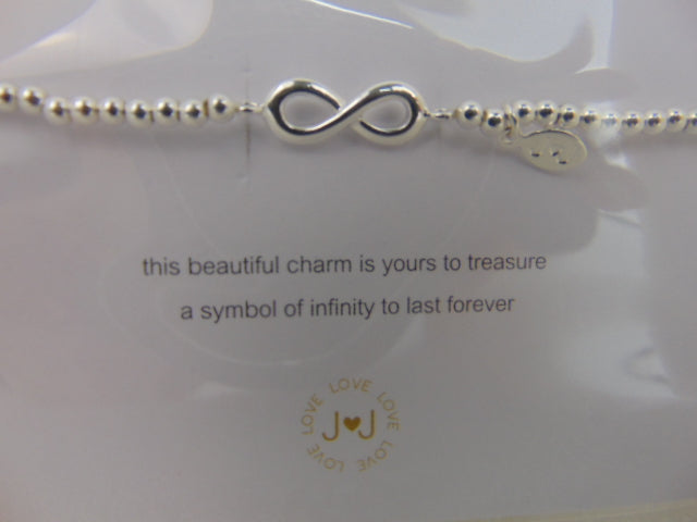 Nieuwe Armband: A Little Infinity, Joma Jewellery, London