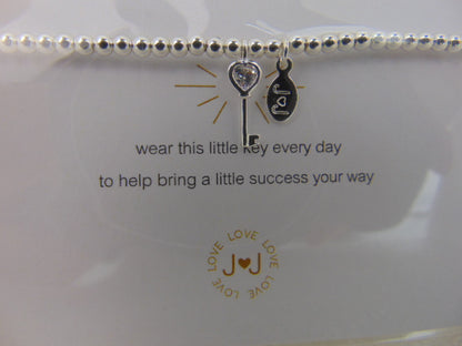 Nieuwe Armband: A Little Key To Success, Joma Jewellery, London