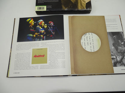 Boek + CD: Marley Legend,An Illustrated Life of Bob Marley, 2006