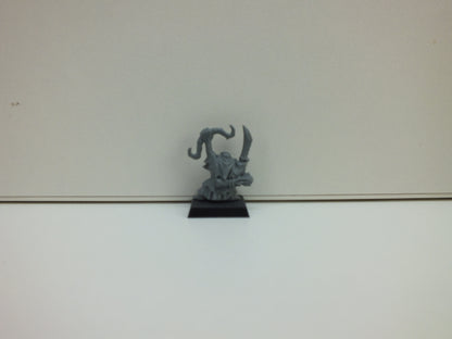 Warhammer  40K Figuur: Night Goblin Archer Champion (boogschutter met Zwaard), 2005