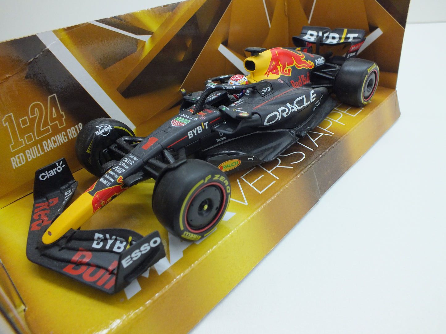 Schaalmodel: Bburago, Max Verstappen, 1:24