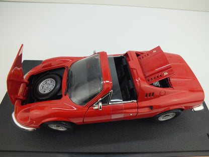 Schaalmodel: Ferrari Dino 246 GTS, Mattel 2000