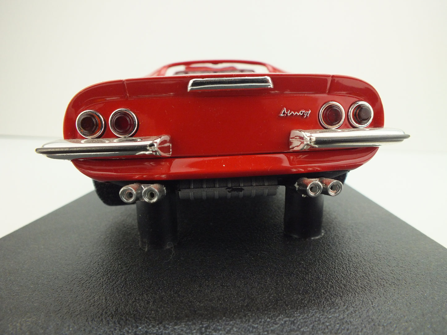 Schaalmodel: Ferrari Dino 246 GTS, Mattel 2000