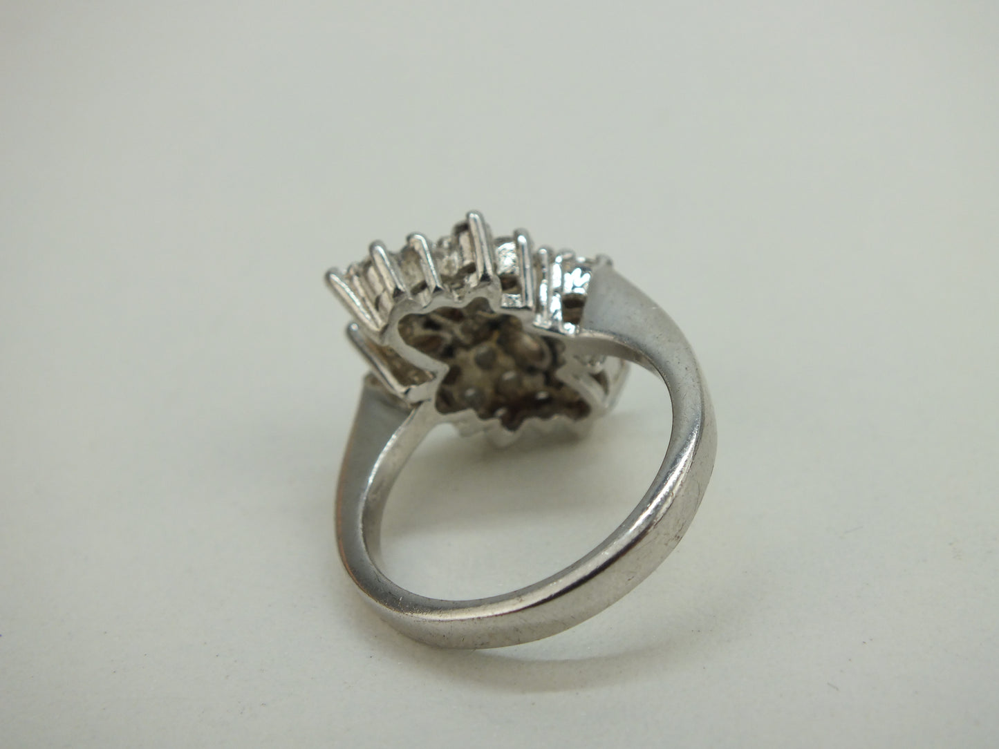 Ring: 925 Zilver, blinkende steentjes