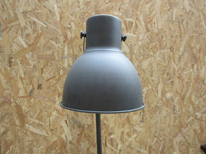 Staande Lamp: Industriële Look
