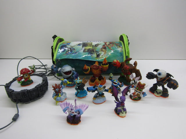 Draagtas met inhoud,  Skylanders Giants, SPyro's Adventure, Figuurtjes, 2012