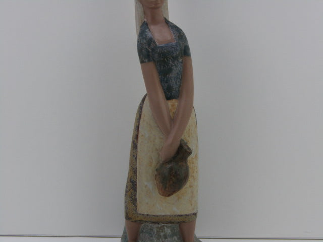 Vintage '70 Beeld: Lladro, Woman, To The Fountain