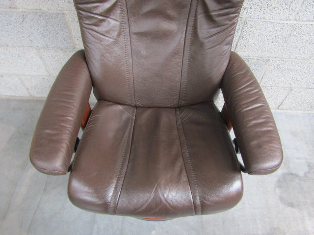 Relaxzetel + Voetbank: Stressless, Ekornes (1)