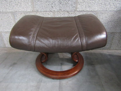 Relaxzetel + Voetbank: Stressless, Ekornes (1)