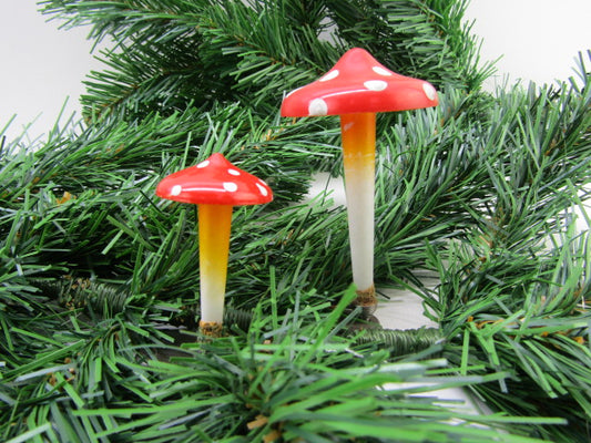 2 Vintage Kerstballen: Paddenstoelen