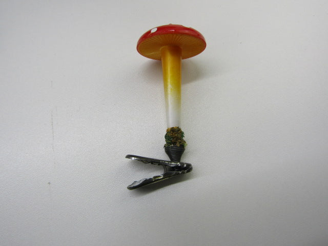 2 Vintage Kerstballen: Paddenstoelen