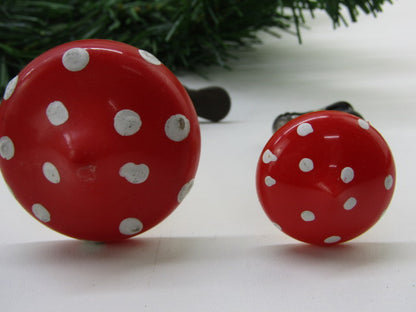 2 Vintage Kerstballen: Paddenstoelen