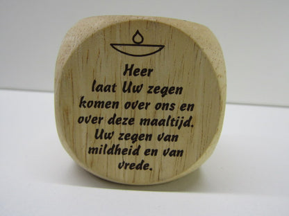 Dobbelsteen: Dankgebeden, Hout