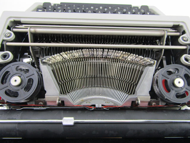 Vintage Typemachine : Olivetti, Mercedes