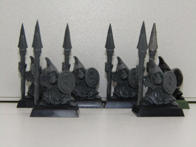 6 Warhammer 40K Figuren: Night Goblins (Partisan met Rechte Speer), 2005