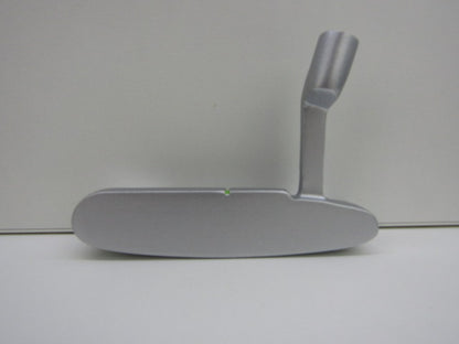 Golf Putter Set: Lexon Studio / René Adda