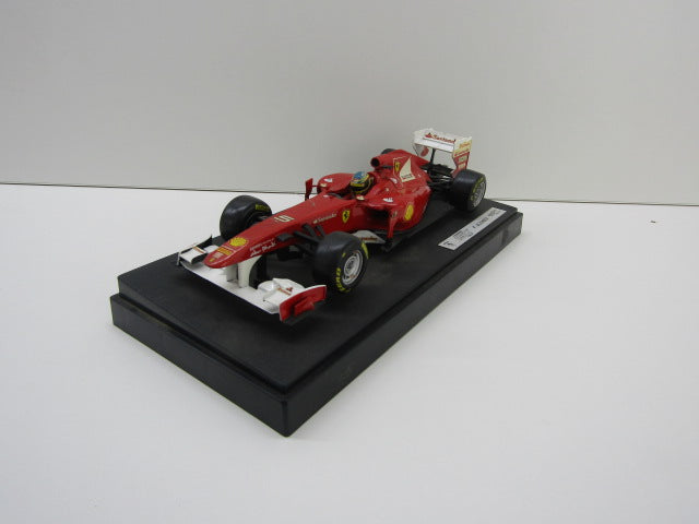 Schaalmodel: Ferrari 150°, 1/18, F. Alonso, Mattel, 2011