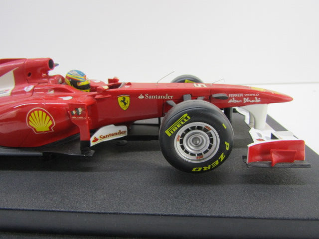 Schaalmodel: Ferrari 150°, 1/18, F. Alonso, Mattel, 2011