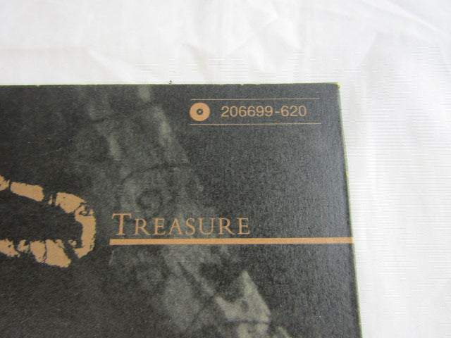 LP, Cocteau Twins: Treasure, 1984