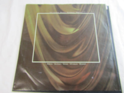 LP, Cocteau Twins: Treasure, 1984