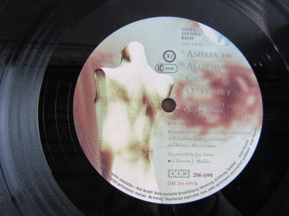 LP, Cocteau Twins: Treasure, 1984