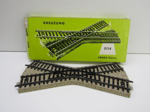 Kreuzung / Kruisingsspoor: Marklin 5114  HO