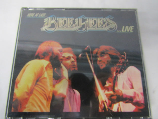 Dubbel CD, The Beegees: Here At Last... Beegees Live, 1988